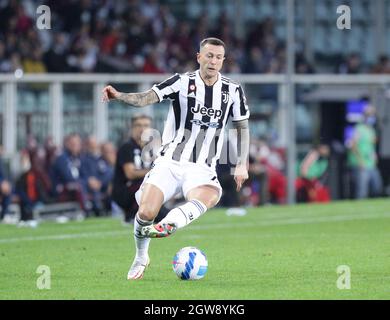 TURIN ITALIEN- Oktober 2 Stadio Olimpico Grande Torino Federico Bernardeschi in Aktion während der Serie Ein Spiel zwischen FC Turin und Juventus FC im Stadio Olimpico am 2. Oktober 2021 in Turin, Italien. Kredit: Christian Santi/Alamy Live Nachrichten Stockfoto