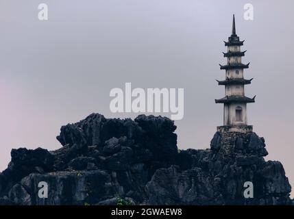 Top Pagode von Hang Mua Tempel, Ninh Binh, Vietnam Stockfoto