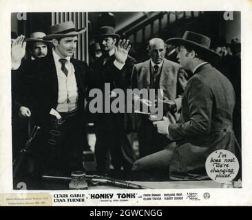 CLARK GABLE und ALBERT DEKKER in HONKY TONK 1941 Regisseur JACK CONWAY Drehbuch Marguerite Roberts und John Sanford Musik Franz Waxman kleidet Robert Kalloch Herrenkostüme Gile Steele Produzent Pandro S. Berman Metro Goldwyn Mayer Stockfoto