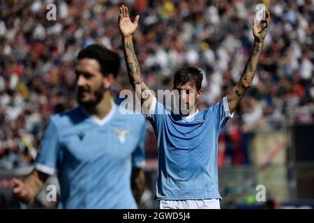 Bologna, Italien. Oktober 2021. Francesco Acerbi von der SS Lazio reagiert während des Fußballspiels der Serie A zwischen dem FC Bologna und der SS Lazio im Renato Dall'Ara-Stadion in Bologna (Italien) am 3. Oktober 2021. Foto Andrea Staccioli/Insidefoto Kredit: Insidefoto srl/Alamy Live News Stockfoto