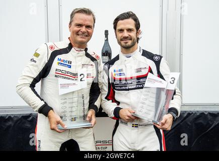 Prinz Carl Philip fährt den Porsche Carrera Cup Scandinavia im Endlauf von Mantorp. Schweden am 2. Oktober 2021. Foto von Johan Valkonen/Stella Picturs/ABACAPRESS.COM Stockfoto