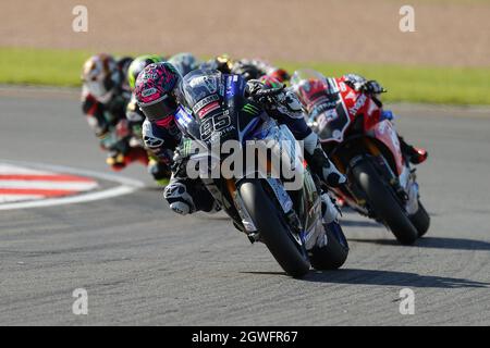 Donnington, Großbritannien. Tarran Mackenzie McAMS Yamaha auf dem Weg zum Sieg von Rennen 2 während des dreifachen Headers bei der Runde 10 der Bennetts British Superbike (BSB) Championship auf dem Donington Park GP Race Circuit, Donington Park GP, England am 01-03. Oktober 2021. Foto von Ian Hopgood. Quelle: Prime Media Images/Alamy Live News Stockfoto