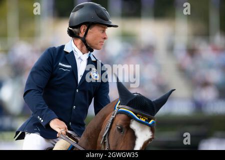 Real Club de Polo, Barcelona, Spanien. Oktober 2021. CSIO5 Longines FEI Jumping Nations Cup Final 2021; Rolf Goran Bengtsson aus Schweden beim FEI Jumping Nations Cup Final 2021 Credit: Action Plus Sports/Alamy Live News Stockfoto