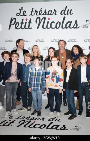 Die Besetzung des Films Le Tresor du Petit Nicolas bei der Fotoaufnahme der ersten Vorführung des neuen Films Le Tresor du Petit Nicolas (Schatz des kleinen Nicholkers) im Grand Rex Theater. Paris, Frankreich, am 3. Oktober 2021. Foto von DanielDerajinski/ABACAPRESS.COM Stockfoto