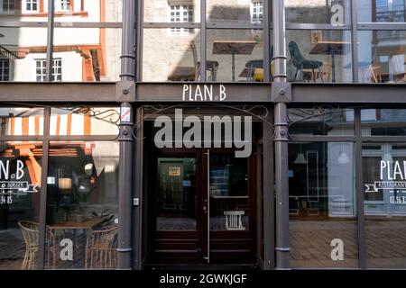 In Supermärkten, Geschäften, Restaurants, Bars, Cafés, Pubs und andere Orte im ganzen Land. Frankreich. Stockfoto