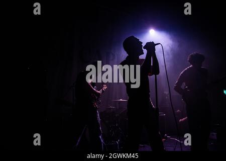 The Arts Club, 90 Seel Street, Liverpool, Großbritannien. Oktober 2021. Eine Performance der irischen Punk-Band The Murder Capital im Rahmen der Sound City Festival 2021. Kredit: Jonny Nolan/Alamy Live Nachrichten Stockfoto