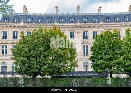 Paris, wunderschönes Gebäude, Place Charles-de-Gaulle, luxuriöses Viertel Stockfoto