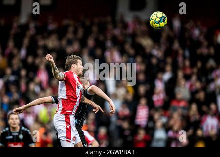 Aalborg, Dänemark. Oktober 2021. Frederik Borsting (25) von AAB beim 3F Superliga-Spiel zwischen Aalborg Boldklub und Soenderjyske im Aalborg Portland Park in Aalborg. (Foto: Gonzales Photo/Alamy Live News Stockfoto