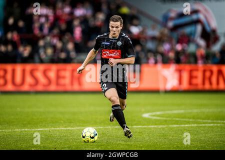 Aalborg, Dänemark. Oktober 2021. Stefan Gartenmann (2) von Soenderjyske beim 3F Superliga-Spiel zwischen Aalborg Boldklub und Soenderjyske im Aalborg Portland Park in Aalborg. (Foto: Gonzales Photo/Alamy Live News Stockfoto