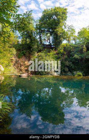 Parco Fluviale dell'Elsa (Flusspark von Elsa) in Colle Val d'Elsa, Toskana, Italien Stockfoto