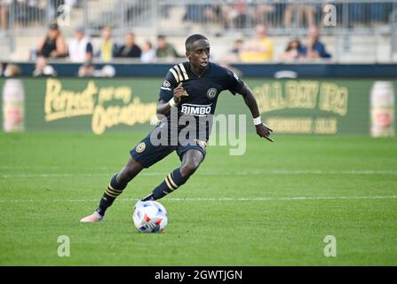 Chester, Pennsylvania, USA. Oktober 2021. 3. Oktober 2021, Chester PA- Philadelphia Union-Spieler, JAMIRO MONTEIRO (10) im Einsatz gegen die Columbus Crew während des Spiels im Subaru Park, (Bildnachweis: © Ricky Fitchett/ZUMA Press Wire) Bildnachweis: ZUMA Press, Inc./Alamy Live News Stockfoto