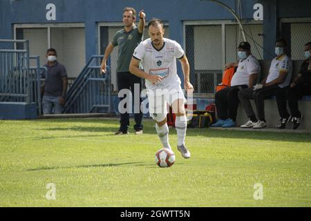 Manaus, Amazonas, Brasilien. Oktober 2021. (SPO) Brasilianische Fußballmeisterschaft 3. Division: Manaus und Novorizontino-SP. 3. Okt 2021, Manaus, Amazonas, Brasilien: Beim Debüt des viereckigen Finales der Brasilianischen Fußball-Meisterschaft 3. Division lief Manaus am Sonntag (3) im Ismael Benigno-Stadion in Manaus um 5 zu 0 über Novorizontino-SP. Gabriel Davis, Raphael Lucas, Douglas Lima (zweimal) und Guilherme Amorim erzielten die Tore für Gaviao do Norte. (Bild: © Josemar Antunes/TheNEWS2 via ZUMA Press Wire) Stockfoto