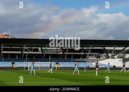 Manchester, Großbritannien. Oktober 2021. Allgemeiner Blick in das Stadion während des Barclays FA Womens Super League-Spiels zwischen Manchester City und West Ham United im Academy Stadium in Manchester, England Credit: SPP Sport Press Foto. /Alamy Live News Stockfoto