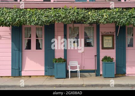 La Casa Rosa - die historische Innenstadt von San Juan Bautista, CA Stockfoto