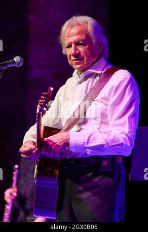 Justin Hayward konzertiert am 2. Oktober 2021 im Paramount in Huntington, New York. Stockfoto