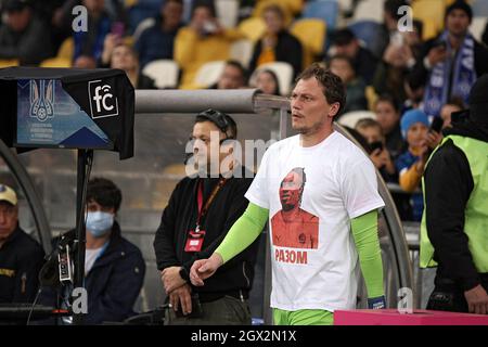 KIEW, UKRAINE - 03. OKTOBER 2021 - Torhüter des FC Shakhtar Donetsk Andrii Pjatov wird während des Spiels der ukrainischen Premier League beim 10. Roun gesehen Stockfoto