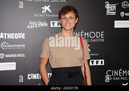 Paris, Frankreich, der 3. Oktober, Cinemode, JP Gaultiers Ausstellung, Alexandre Wetter, François Loock/alamy Credit: Loock François/Alamy Live News Stockfoto