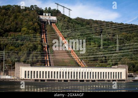 hengstey-see, Stausee, Blick auf das RWE Koepchenwerk, Pumpspeicherkraftwerk, Herdecke, Nordrhein-Westfalen, Deutschland. Hengsteysee, Stausee, Blick Stockfoto