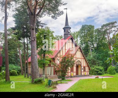 Orgelsaal, eine ehemalige katholische Kapelle, ein Wahrzeichen der Stadt. Swetlogorsk, Region Königsberg. Russland Stockfoto