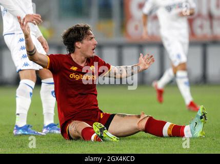 Rom, Italien. Oktober 2021. Nicolo' Zaniolo, von AS Roma, reagiert während des Fußballspiels der Serie A zwischen Roma und Empoli im Olympiastadion. Quelle: Riccardo De Luca - Bilder Aktualisieren/Alamy Live News Stockfoto