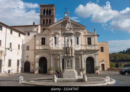 Basilika des Hl. Bartholomäus auf der Insel (italienisch: Basilica di San Bartolomeo all'Isola) in Rom, Italien. Stockfoto