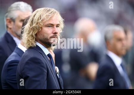 Pavel Nedved, Vizepräsident des FC Juventus, blickt während des Serie-A-Spiels zwischen dem FC Turin und dem FC Juventus auf. Stockfoto