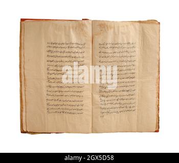 Altes offenes arabisches Buch auf weißem Hintergrund. Alte arabische Manuskripte und Texte Stockfoto
