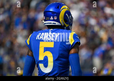 Los Angeles Rams Eckpfeiler Jalen Ramsey (5) während eines NFL-Fußballspiels gegen die Arizona Cardinals, Sonntag, 3. Oktober 2021, in Inglewood, Kalif Stockfoto