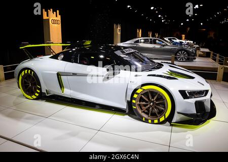 Sportwagen Audi R8 LMS GT2 auf dem Autosalon 2020. Brüssel, Belgien - 9. Januar 2020. Stockfoto