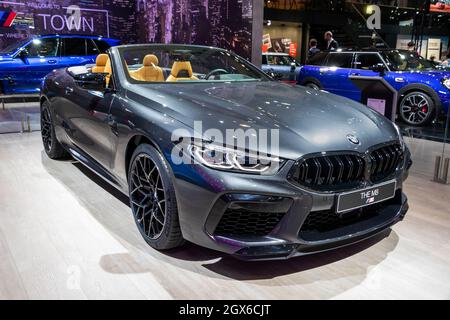 Der Sportwagen BMW M8 wurde auf dem Autosalon 2020 vorgestellt. Brüssel, Belgien - 9. Januar 2020. Stockfoto