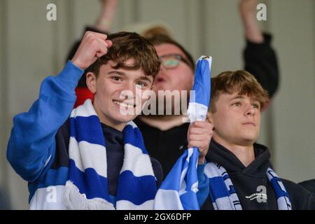 Featherstone, England - 2. Oktober 2021 - Halifax Panthers Fans vor der Rugby League Betfred Championship, Halbfinale-Play-off, Featherstone Rovers vs Halifax Panthers im Millennium Stadium, Featherstone, UK Dean Williams Stockfoto