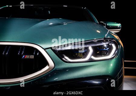 BMW M8 Competition Gran Coupe Sportwagen auf dem Autosalon 2020 Motor Show. Brüssel, Belgien - 9. Januar 2020. Stockfoto