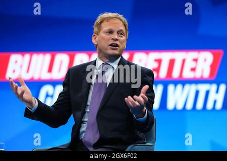 Manchester, Großbritannien. Oktober 2021. Manchester, Großbritannien. Montag, 4. Oktober 2021 . In Conversation with Grant Shapps, Secretary of State for Transport Conservative Party 2021 Conference Credit: Julie Edwards/Alamy Live News Stockfoto