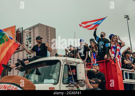 SAN JUAN, PUERTO RICO - 23. Jul 2019: Die Demonstranten fordern den Rücktritt von Gouverneur Ricardo Rosello in Puerto Rico Stockfoto