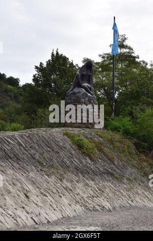 Loreley-Statue auf einem Felsen im Rhein Stockfoto