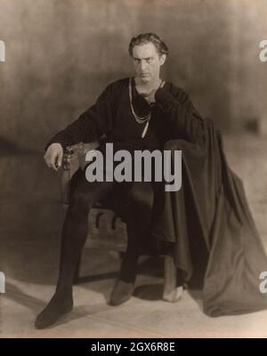 John Barrymore (1882-1942), amerikanischer Schauspieler, sitzendes Porträt, Francis Joseph Brugiere, 1922 Stockfoto