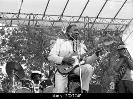 Der amerikanische Bluesman Muddy Waters trat im Juli 1981 beim Capital Radio Jazz Festival in Knebworth, England, auf. Stockfoto