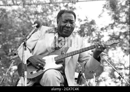 Der amerikanische Bluesman Muddy Waters trat im Juli 1981 beim Capital Radio Jazz Festival in Knebworth, England, auf. Stockfoto