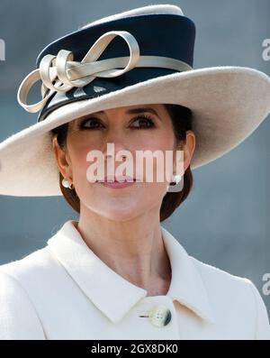 Kronprinzessin Maria von Dänemark besucht am 26. März 2012 das Nationaldenkmal in Kopenhagen, Dänemark. Stockfoto