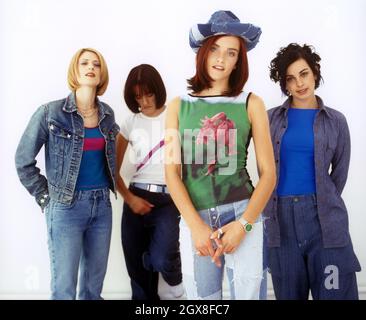 Irische Mädchengruppe B*Witched. (l-r) Sinead O'Carroll, Keavy Lynch, Edele Lynch und Lindsay Armaou. Stockfoto