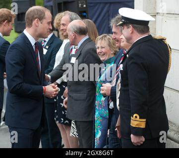 Prinz William, Herzog von Cambridge und Prinz Harry besuchen am 20. Mai 2013 das Help for Heroes Recovery Center im Tedworth House, Tidworth Stockfoto