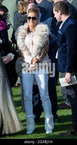 Katie Price und ihr Mann Kieran Hayler nehmen am 11. März 2014 am ersten Cheltenham Festival auf der Pferderennbahn Cheltenham Teil. Stockfoto