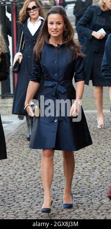 Pippa Middleton nimmt am 13. März 2014 an einem Gedenkgottesdienst für Sir David Frost in der Westminster Abbey Teil. Stockfoto