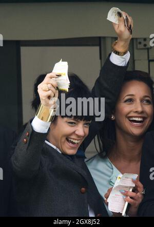 Lily Allen nimmt am 14. März 2014 am Gold Cup Day beim Cheltenham Festival Teil Stockfoto