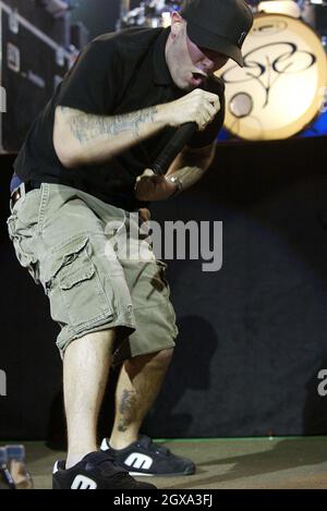 Limp Bizkit, Fred Durst tritt an der Brixton Academy in London auf. Stockfoto