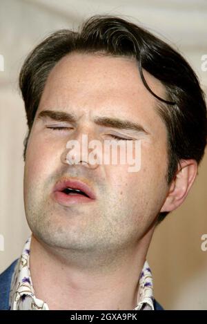 Jimmy Carr fotografierte bei den Ankünften für Hell's Kitchen, die in Bricklane gedreht wurde. Stockfoto