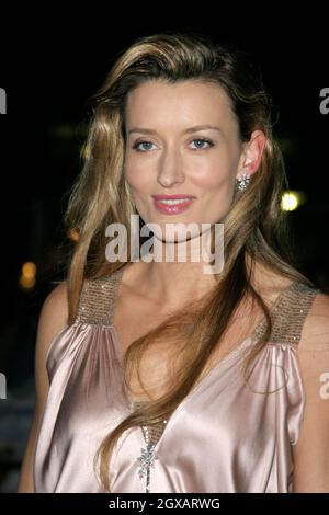 Natascha McElhone bei der Königlichen Premiere des Films Ladies in Lavender. Die Veranstaltung fand auf dem Odeon Leicester Square in London statt, mit Unterstützung des Wohlwollenden Fonds für Kino und Fernsehen. Stockfoto