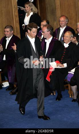 Prinz William während seiner Abschlussfeier in St. Andrews, Donnerstag, 23. Juni 2005. William erhielt einen 2:1 in Geographie nach vier Jahren Studium für seinen Master of Arts. Anwar Hussein/allactiondigital.com Stockfoto