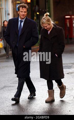 Renee Zellweger und Colin Firth drehen die Fortsetzung von Bridget Jones Diary „The Edge of Reason“ im Londoner Borough Market. Stockfoto