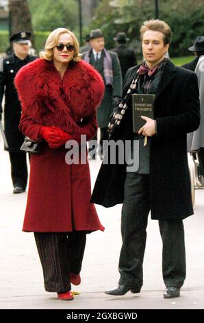 Frances O'Connor und Sam Rockwell am Set von 'Picadilly Jim in London. Stockfoto